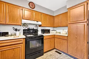 1345 Firwood Dr, Columbus, OH 43229 - Photo 21