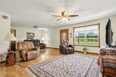 180 E Hydell Road, Chillicothe, OH 45601 - Photo 5