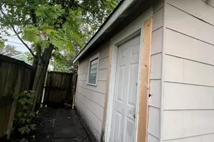 250 E Woodrow Ave, Columbus, OH 43207 - Photo 13