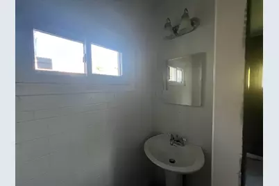 250 E Woodrow Avenue, Columbus, OH 43207 - Photo 7