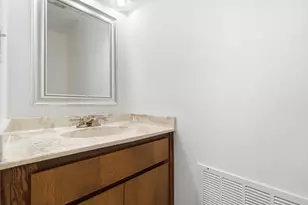6254 Kendalwood Ct, Columbus, OH 43213 - Photo 21