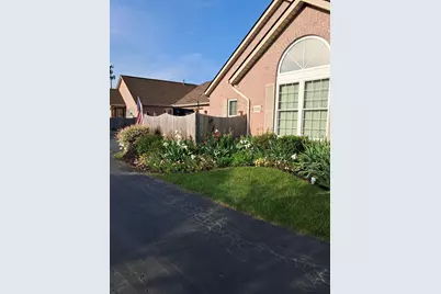 2018 Farmbrook Circle N, Grove City, OH 43123 - Photo 9