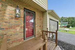 2790 Bramblebush Ct, Columbus, OH 43224 - Photo 3
