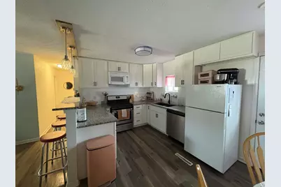 877 Traci Court, Columbus, OH 43207 - Photo 5