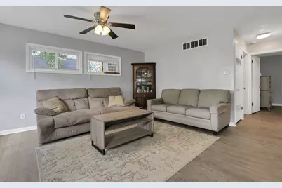 2438 Hanna Drive, Columbus, OH 43211 - Photo 11