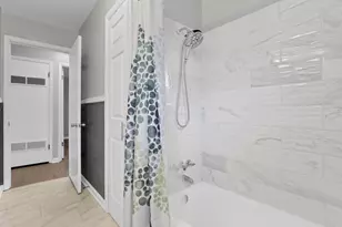 2438 Hanna Dr, Columbus, OH 43211 - Photo 29