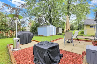 2438 Hanna Drive, Columbus, OH 43211 - Photo 35