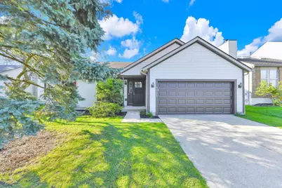 5725 Saucony Drive, Hilliard, OH 43026 - Photo 1