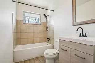 1880 Fairwood Ave, Columbus, OH 43207 - Photo 9