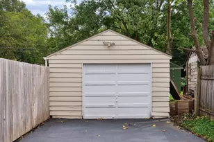 633 Wetmore Rd, Columbus, OH 43214 - Photo 35