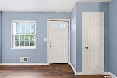 5720 Beechcroft Road #H, Columbus, OH 43229 - Photo 5