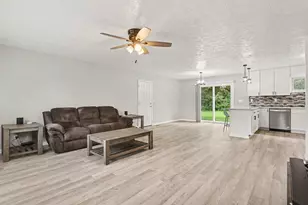 197 Helen Rd SW, Pataskala, OH 43062 - Photo 3