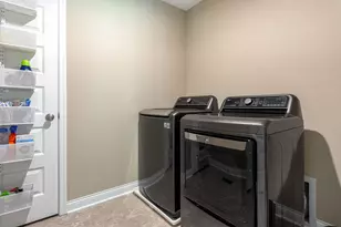 8588 Paddock Trl, Blacklick, OH 43004 - Photo 33