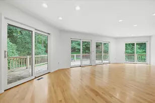 209 E Brooklyn St, Gambier, OH 43022 - Photo 7