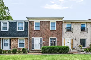 586 Pamlico St, Columbus, OH 43228 - Photo 5