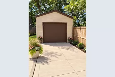 4097 Forest Edge Drive, Columbus, OH 43230 - Photo 3