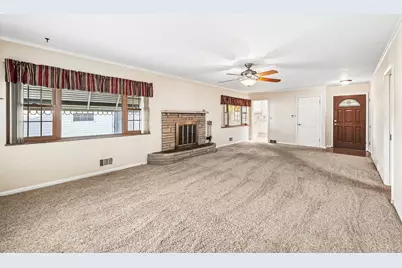 5595 Karl Road, Columbus, OH 43229 - Photo 5