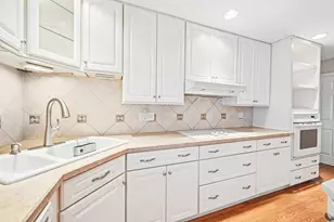 5595 Karl Rd, Columbus, OH 43229 - Photo 13