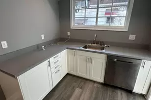 1066 E 17th Ave, Columbus, OH 43211 - Photo 5