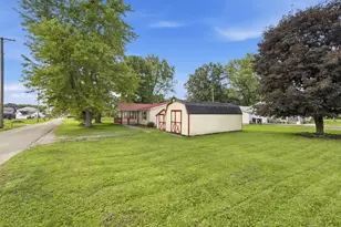 105 Beard St, Frazeysburg, OH 43822 - Photo 37