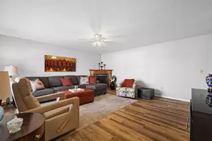 321 Ashley Ln, West Jefferson, OH 43162 - Photo 5