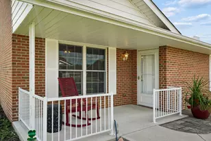 321 Ashley Ln, West Jefferson, OH 43162 - Photo 3