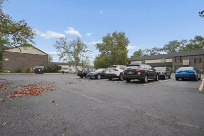 5844 Hallridge Circle #B, Columbus, OH 43232 - Photo 23