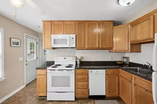 598 E Beechwold Blvd, Columbus, OH 43214 - Photo 13