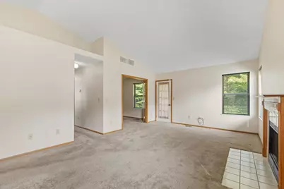 4666 Burkeshire Drive, Columbus, OH 43232 - Photo 13