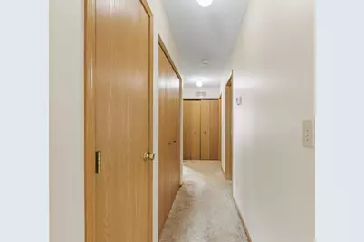 4666 Burkeshire Drive, Columbus, OH 43232 - Photo 17