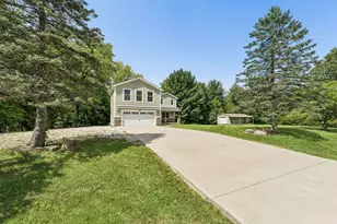 251 Needles Dr SW, Pataskala, OH 43062 - Photo 3
