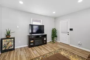 205 S Ashburton Rd, Columbus, OH 43213 - Photo 19