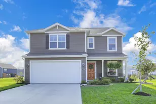 318 Trinity Wy W, Newark, OH 43055 - Photo 1