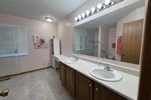 1610 Sapphire Dr, Grove City, OH 43123 - Photo 15