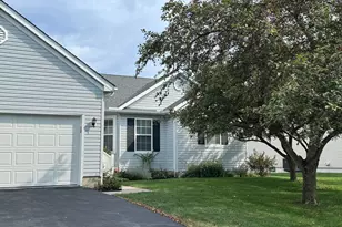 1610 Sapphire Dr, Grove City, OH 43123 - Photo 1
