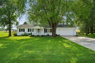144 Stoney Ridge Dr SW, Pataskala, OH 43062 - Photo 1