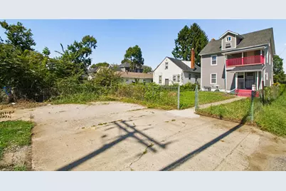 1677 Genessee Avenue, Columbus, OH 43211 - Photo 23
