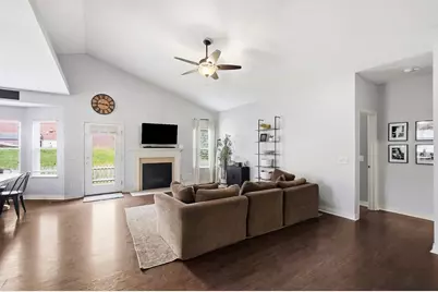 5922 Bucksburn Drive, Galloway, OH 43119 - Photo 7