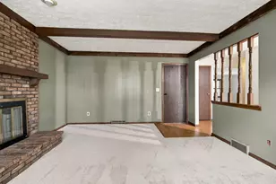 923-925 Bluffway Dr, Columbus, OH 43235 - Photo 13