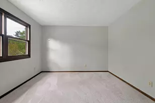 923-925 Bluffway Dr, Columbus, OH 43235 - Photo 21