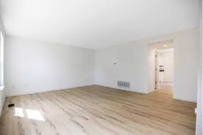 4745 Ascot Drive, Columbus, OH 43229 - Photo 5