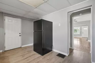 599 S Burgess Avenue, Columbus, OH 43204 - Photo 15