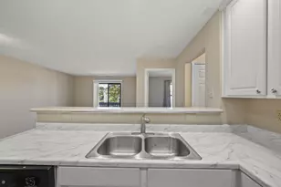 5307 Stonemeadow Ave, Columbus, OH 43220 - Photo 13