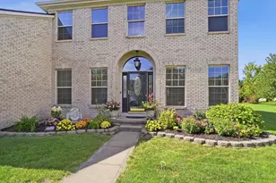 2315 Bold Venture Dr, Lewis Center, OH 43035 - Photo 5