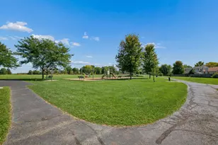 1868 Ashburn Dr, Delaware, OH 43015 - Photo 51