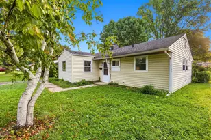 1074 S Hampton Rd, Columbus, OH 43227 - Photo 5