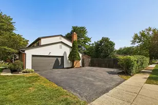 1701 Moreland Dr, Columbus, OH 43220 - Photo 47