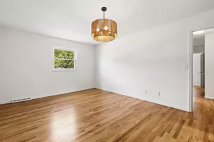 1701 Moreland Dr, Columbus, OH 43220 - Photo 25