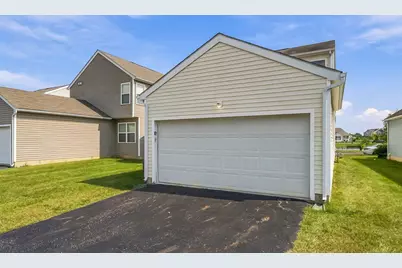 1405 Cedar Rapids Drive, Columbus, OH 43228 - Photo 5