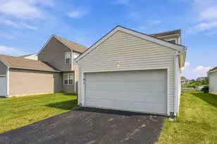 1405 Cedar Rapids Dr, Columbus, OH 43228 - Photo 5
